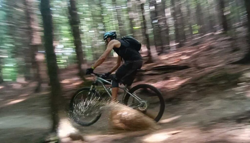 Zjazd na Superflow - Rychlebskie Ścieżki