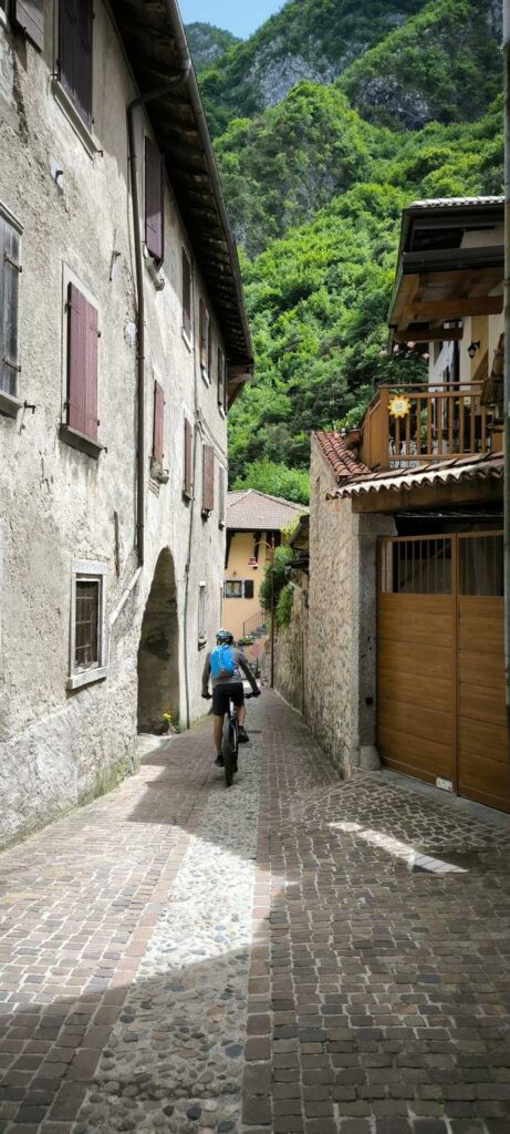 Trasa rowerowa do Lago di Ledro - miejscowość Pre di Ledro