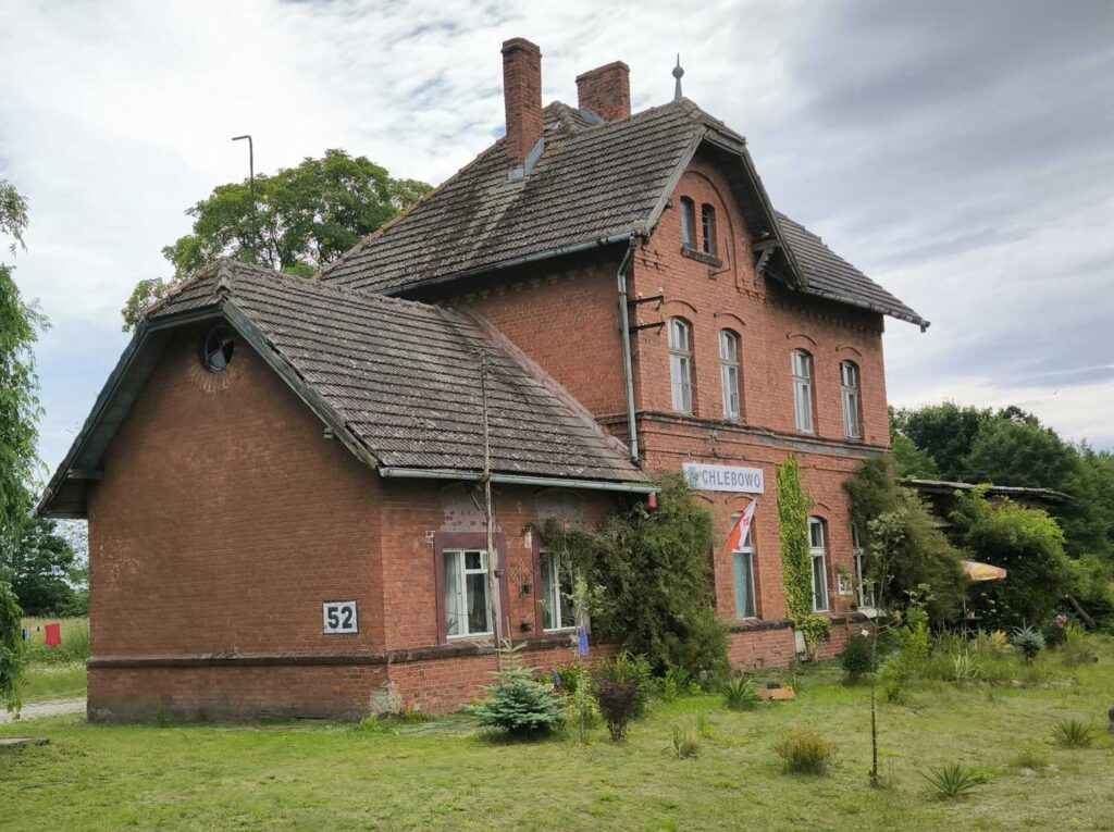 Dawna stacja kolejowa "Stary Kolejowy Szlak"