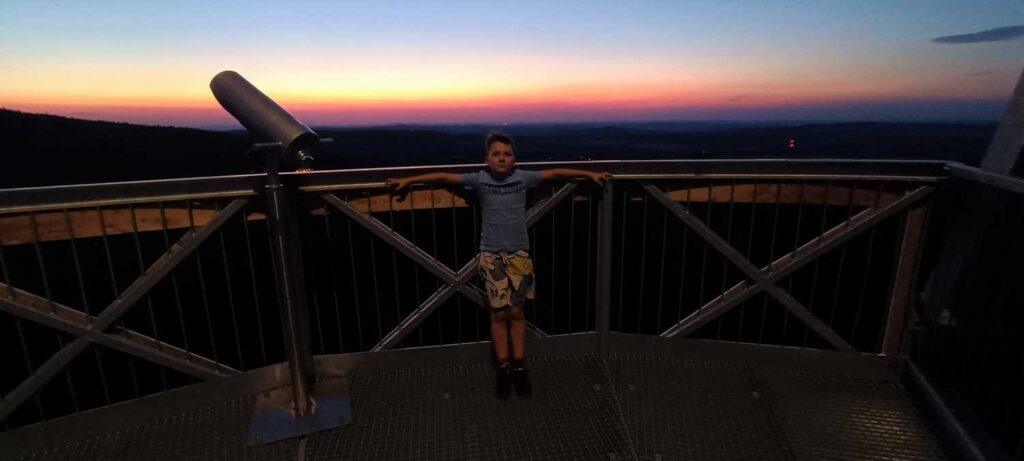 wieża widokowa na Młynicy (653m)